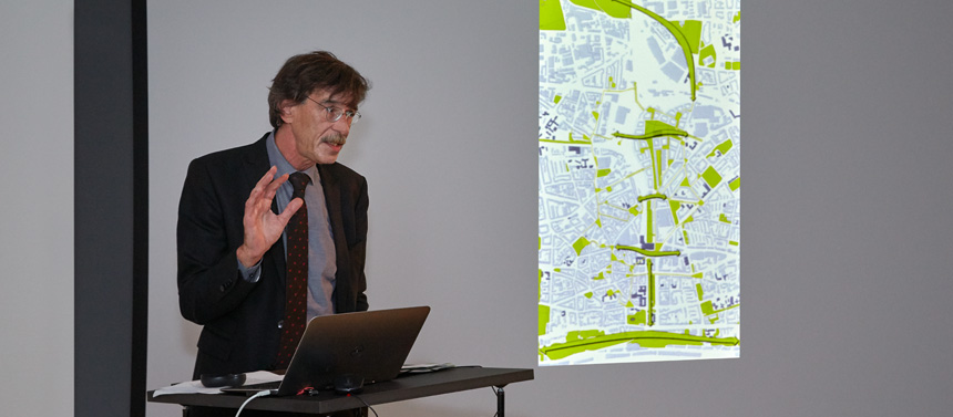 Altona Nord - Prof. Jörn Walter, Chief Planning Officer of the Free and Hanseatic City of Hamburg
